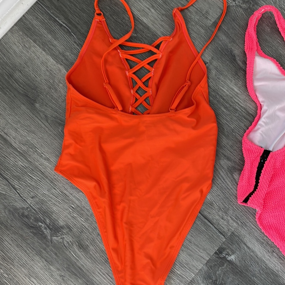 2/$20 Orange Betty Jade Pink VOLCOM both Size Mediums Clean Good Condition🍊💕 - Picture 6 of 11